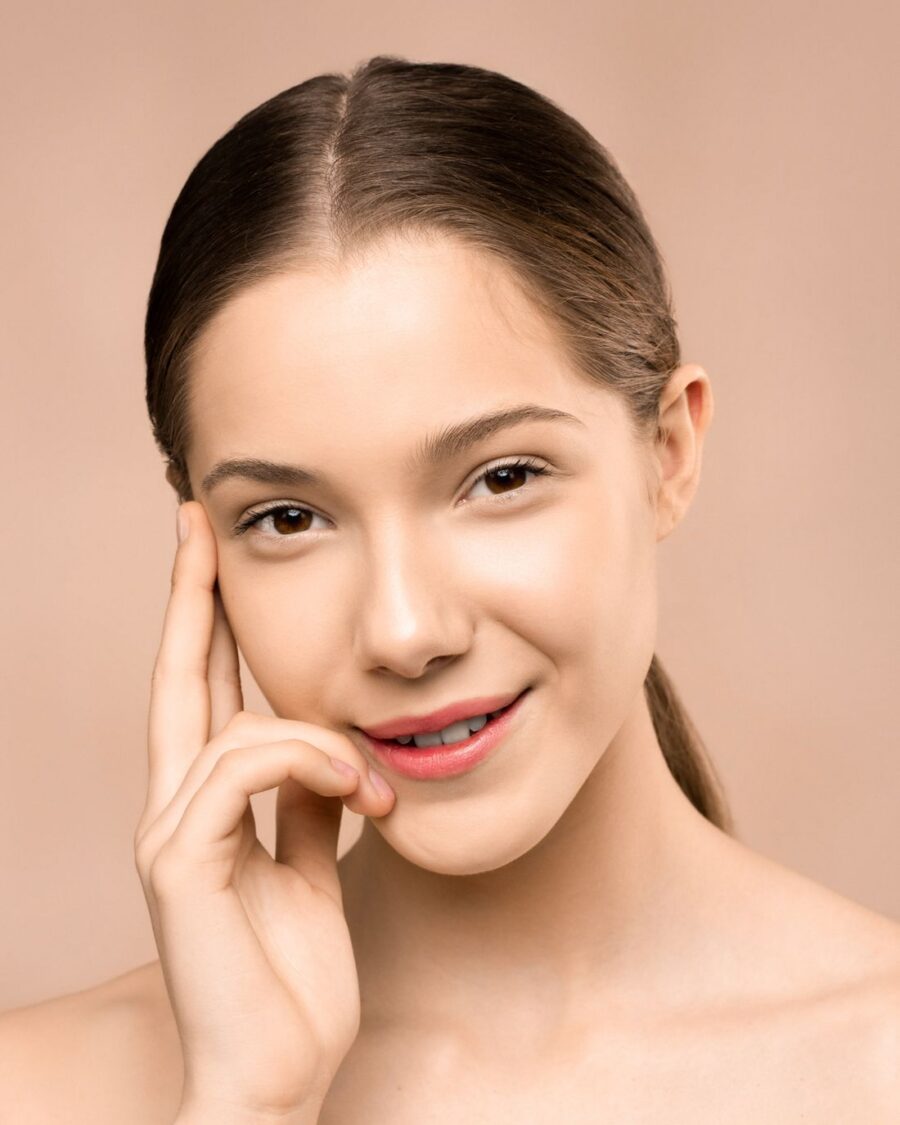 Rostro de piel sana — mesoterapia médica